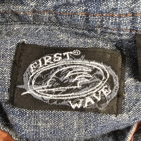 First Wave Plaid button dow shirt Size 8 - Picture 7 of 9